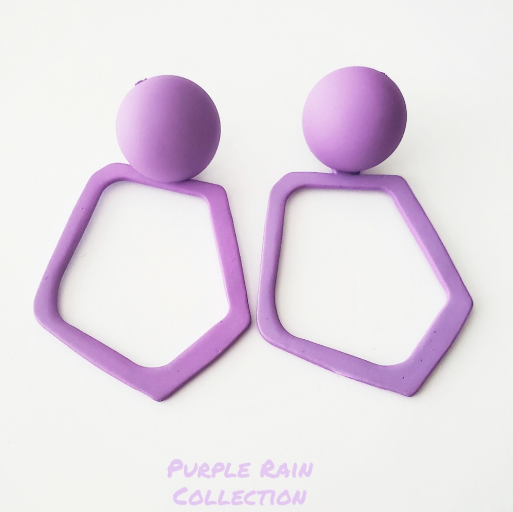 Lilac Assymetrical Earrings